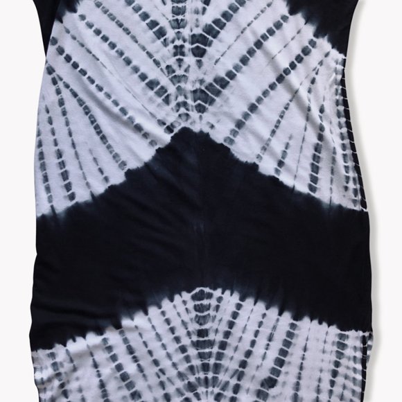 Urban X Black & White Tie-Dye Shift Dress - Picture 9 of 12